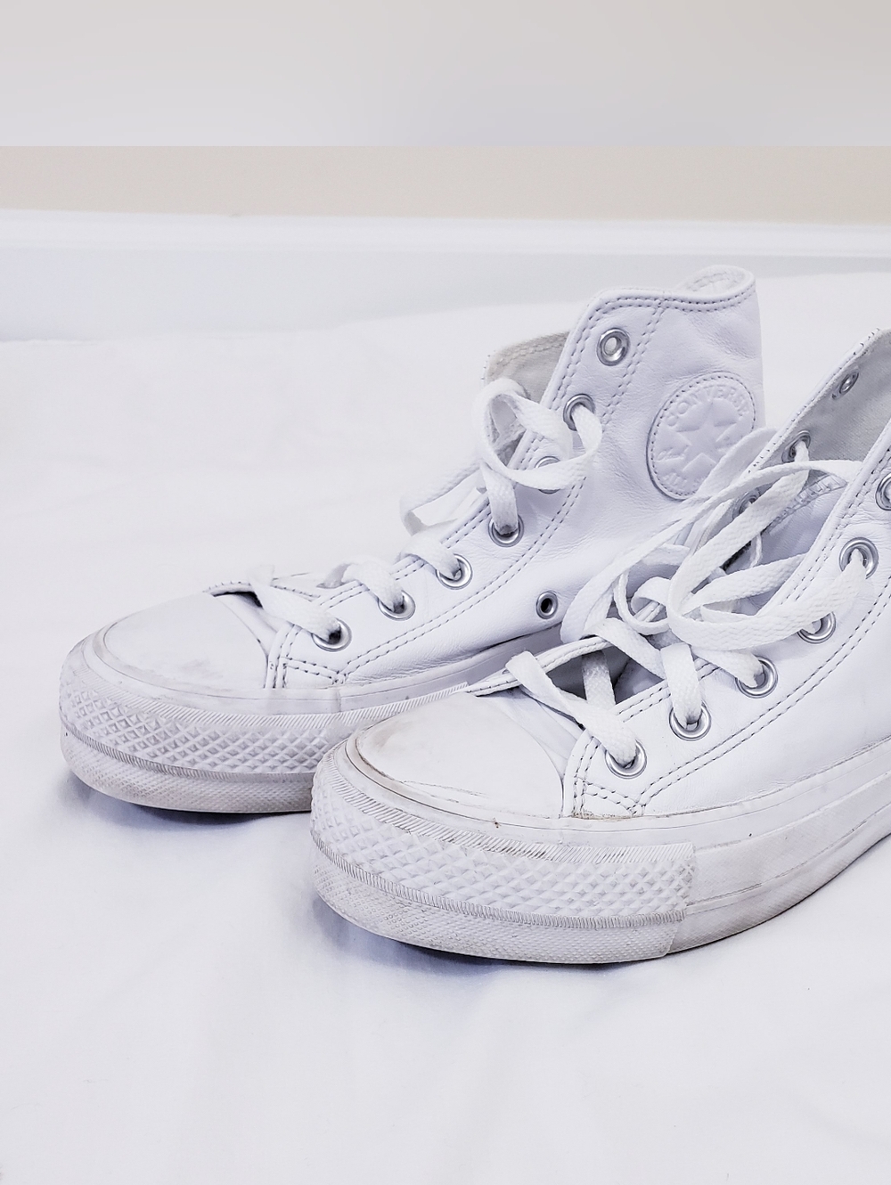 Converse All Star Chuck Taylor White Leather Sneakers High Top Women's 7 Men's 5 - Picture 9 of 9